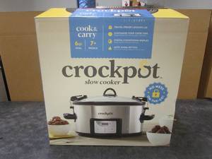 lot 221 image: Crockpot 6-Quart Cook & Carry Programmable Slow Cooker with Digital Timer (OPEN BOX)