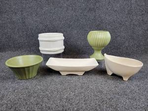 lot 341 image: Lot of Beautiful Vintage McCoy Pottery - NO SHIPPING