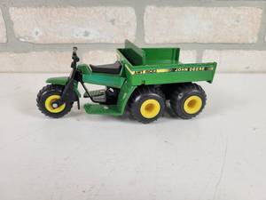 lot 206 image: John Deere AMT600 Gator Diecast Model - Approx. 7 Long