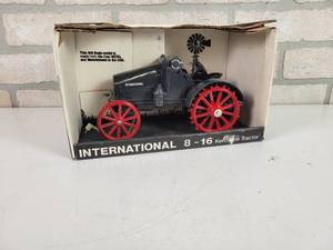 lot 216 image: Joseph Ertl Scale Models International 8-16 Kerosene Tractor Diecast Model - 116 Scale in Original Box
