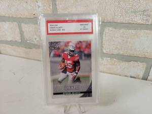 lot 232 image: 2016 Leaf Draft Ezekiel Elliot Rookie Card - 1st Graded 10 Football Card