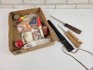 lot 236 image: Vintage Chicago Cutlery Fillet Knife, Floating Fish Knife, Vintage Lures, Vintage Hunting Licenses and More