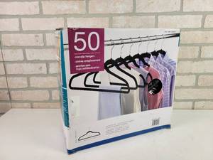 lot 264 image: Case of (50) Non Slip Clothes Hangers