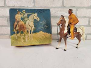 lot 289 image: Original Vintage Hartland Lone Ranger Tonto and His Pinto Stallion Scout Play Set in Original Box