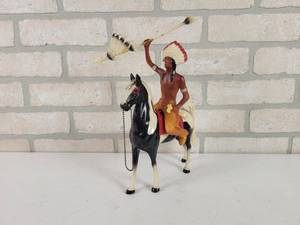 lot 293 image: Original Vintage Hartland Chief Thunderbird and His Horse Circle Eye Play Set