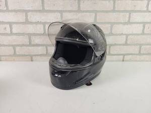 lot 312 image: RAIDER Octane Black Full Face Gloss Motorcycle Helmet - Size L