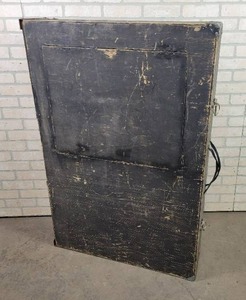 lot 314 image: Fish Spearing Fold Up House - Approx. 48 x 33 x 7 Closed Up - NO SHIPPING