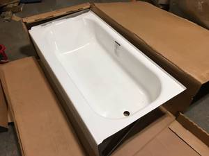 Bootz Industries Aloha 60 in. Right Drain Rectangular Alcove Soaking Bathtub in White, Customer return, Review all pictures