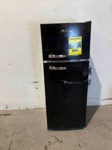RCA 7.5 cu.ft. Black Retro 2 Door Apartment Size Refrigerator with Freezer