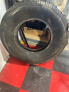tire  p22575r15