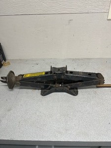 2 car jacks