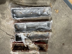 gm valve covers