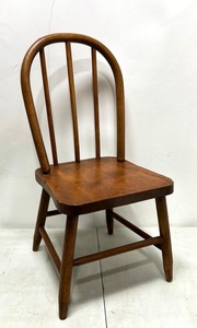 lot 214 image: Childrens Chair
