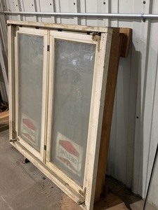lot 42 image: Window