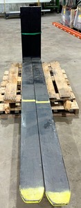 lot 64 image: 8FT Forks