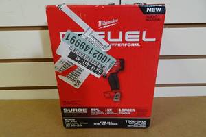 lot 2 image: Milwaukee M18 Fuel Surge Hydrolic 14 Hex Hydrolic Driver -Tool Only