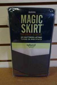 lot 20 image: Magic Skirt Queen Tailored Bed Skirt -Navy