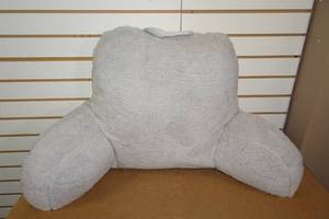 lot 25 image: New Room Essentials Backrest Pillow
