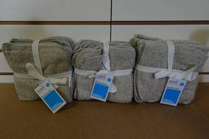 lot 35 image: 3 New 6-Packs Washcloths -Grey