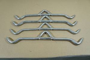 lot 114 image: 4 Stainless Steel Heavy Duty Ganbrels