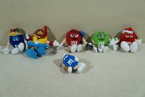 lot 129 image: 6 M&Ms Collectable Figures