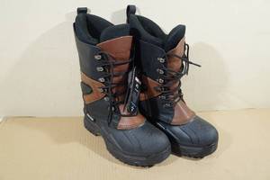 lot 160 image: Baffin Apex Winter Boots - Mens 9