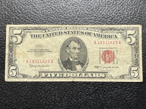 Red Seal $5 Dollar Bill