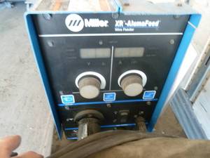 lot 6 image: Miller Aluma Feed & Power 350 MPA