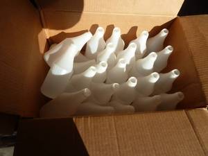 lot 41 image: Plastic Spray Bottles