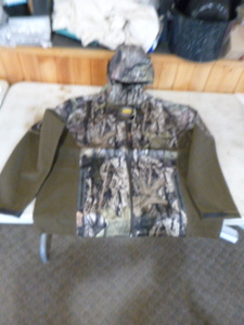 Mossy Oak Yukon Gear Mens Lightweight Hunting Jacket