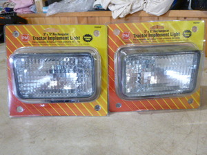 2 Peterson Manufacturing Tractor Implement Lights