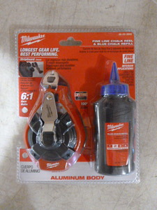 Milwaukee Fine Line Chalk Reel and Blue Chalk Refill