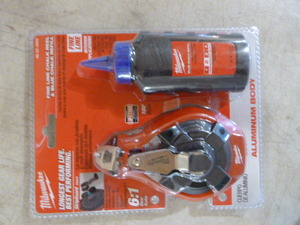 Milwaukee Fine Line Chalk Reel and Blue Chalk Refill