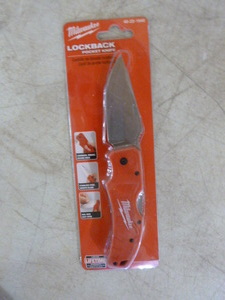 Milwaukee Lockback Pocket Knife