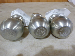 3 Valley 2 516 Tow Balls