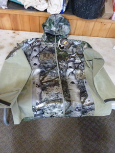 Mossy Oak Yukon Gear Mens Lightweight Hunting Jacket