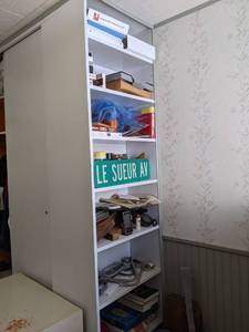 Contents of Shelves and Tote (shelf not included)