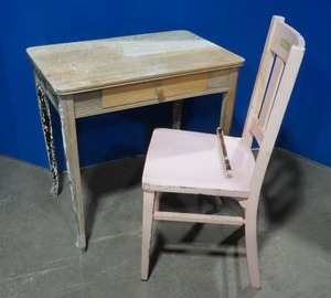 Vintage Makeup table