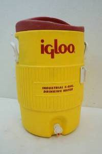 Igloo cooler