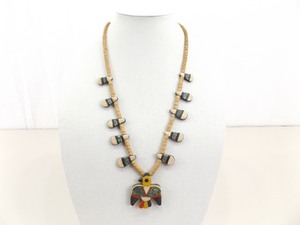 lot 3 image: AUTHENTIC 1930s Depression Era Native American Santo Domingo Thunderbird Necklace