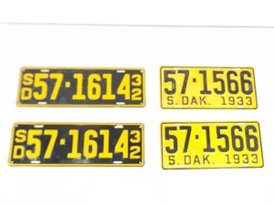 lot 9 image: 2 Sets (4) of Authentic NEW OLD STOCK 1930s South Dakota License Plates 