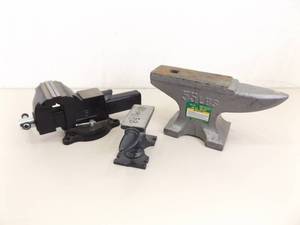 lot 11 image: Blacksmiths Anvil and Vise Lot
