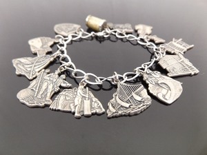 lot 45 image: .925 Sterling Silver Antique Travel Bracelet
