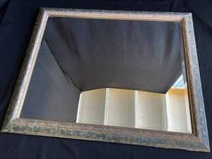 lot 69 image: Antique-Style GoldGreen Color Framed Mirror
