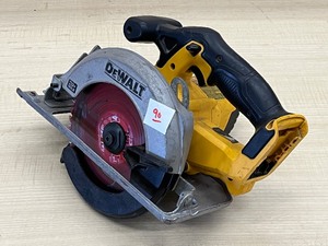 DeWalt DCS393 Cordless 6.5 Circular Saw