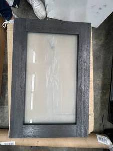 CABINET DOOR W FROSTED GLASS