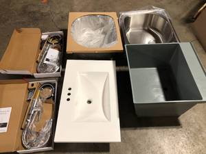 lot 33 image: Mix lot of Sinks, Various Models and Conditions, Review all pictures