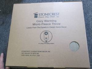 lot 33 image: stonecrest  heated throw light kaki...