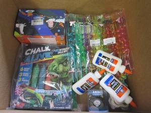 lot 129 image: box of fidgets, kids items and more...