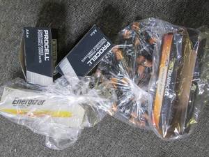 lot 186 image: lot of batteries ...